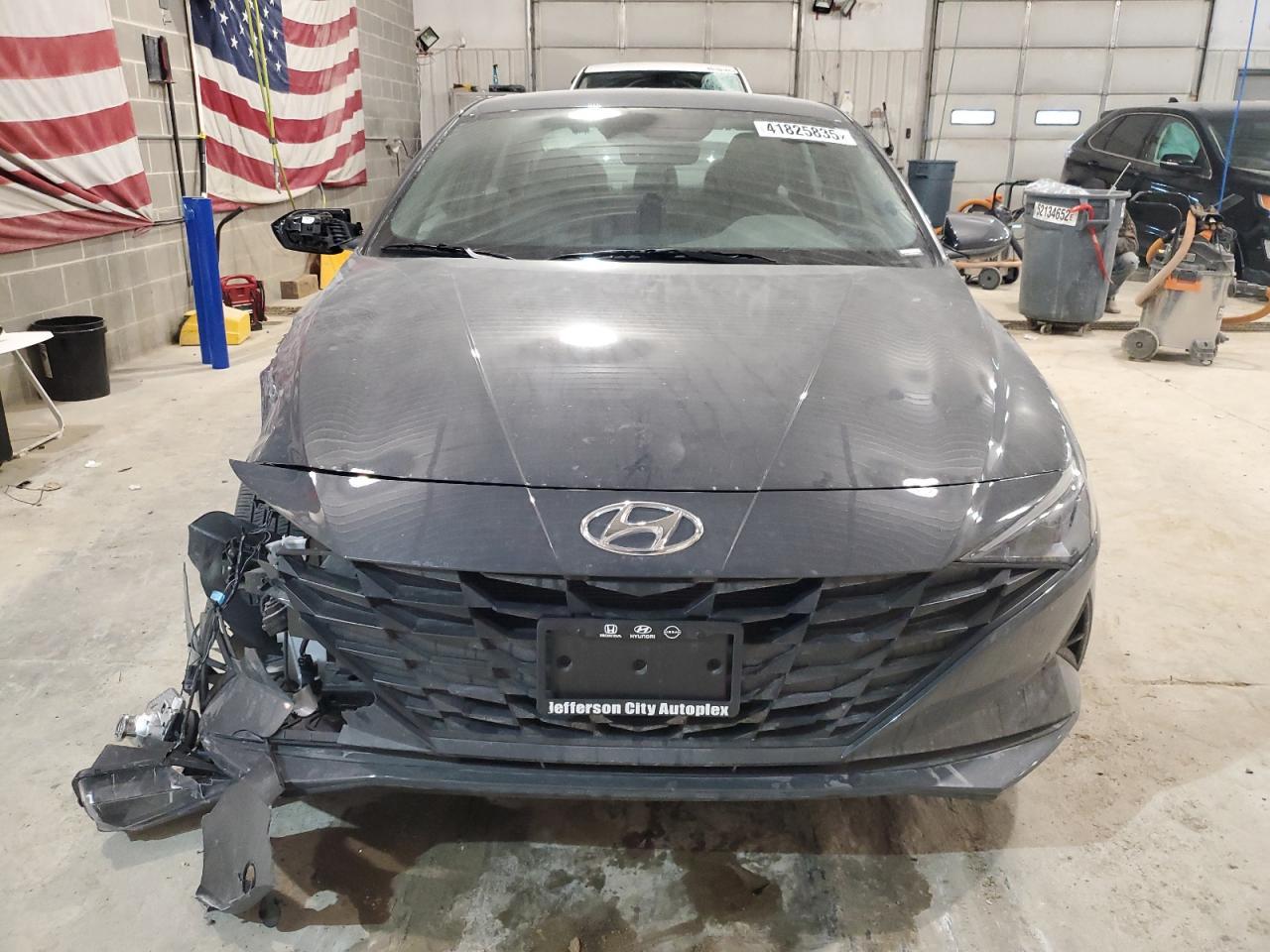 2023 HYUNDAI ELANTRA SE - Image 5