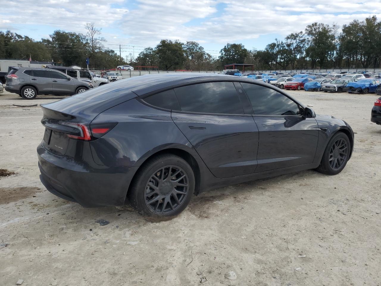 2024 TESLA MODEL 3 - Image 3