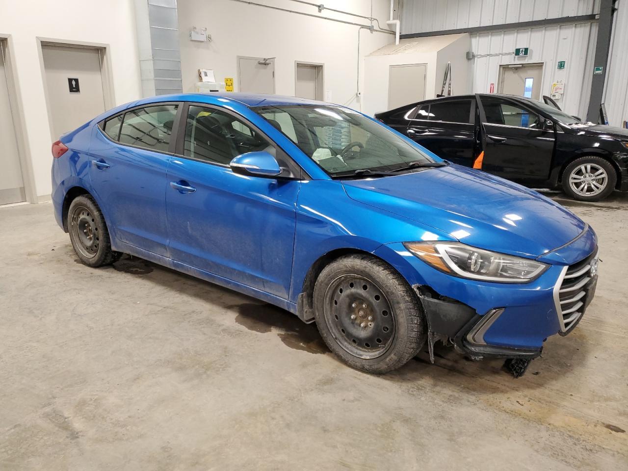 2017 HYUNDAI ELANTRA SE - Image 4