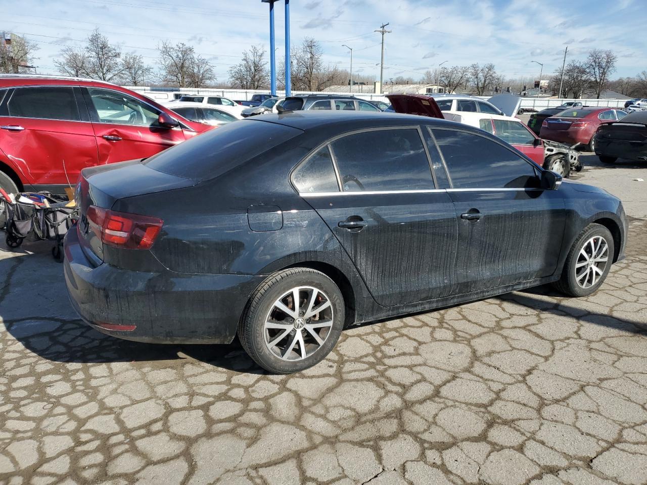 2017 VOLKSWAGEN JETTA SE - Image 3