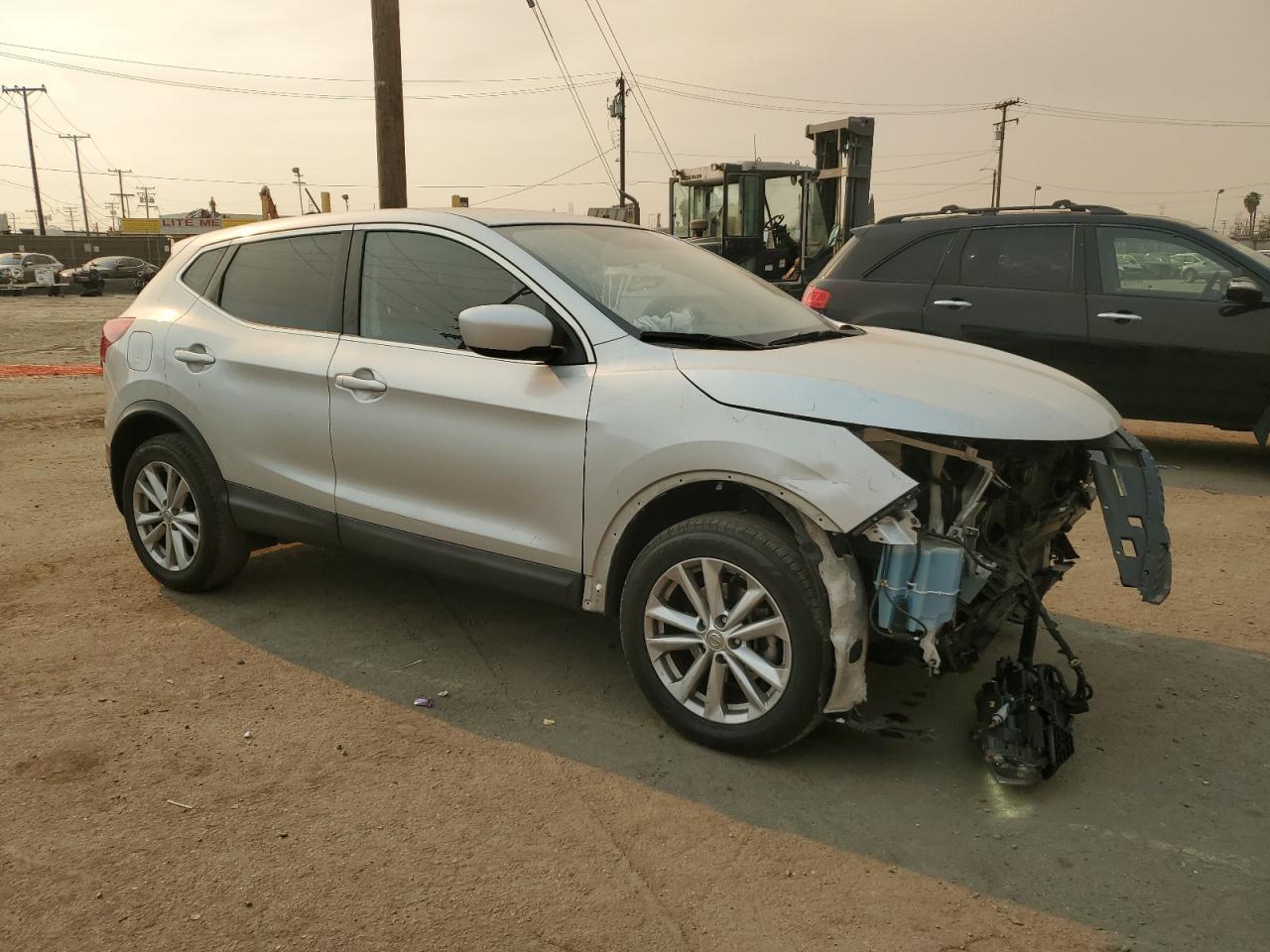 2017 NISSAN ROGUE SPOR - Image 4