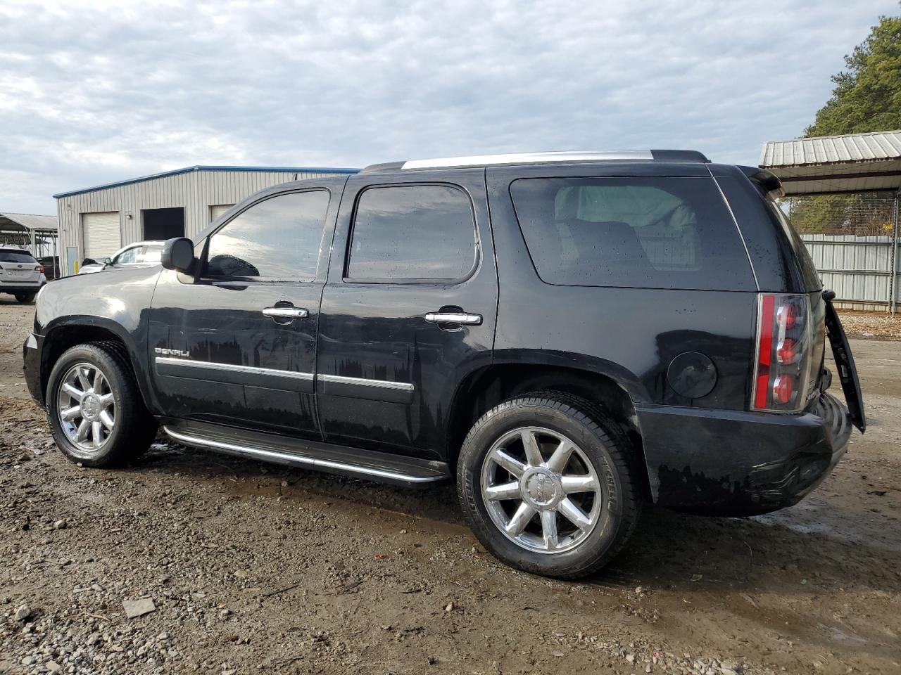 2012 GMC YUKON DENA - Фото 2
