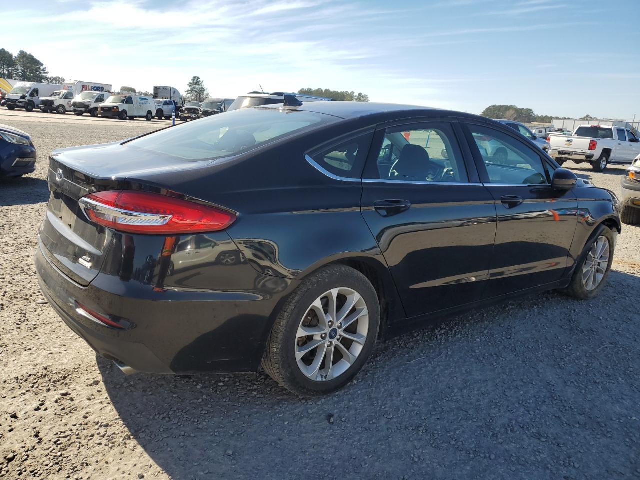 2020 FORD FUSION SE - Image 3