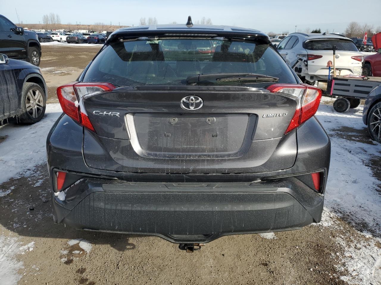 2021 TOYOTA C-HR XLE - Фото 6