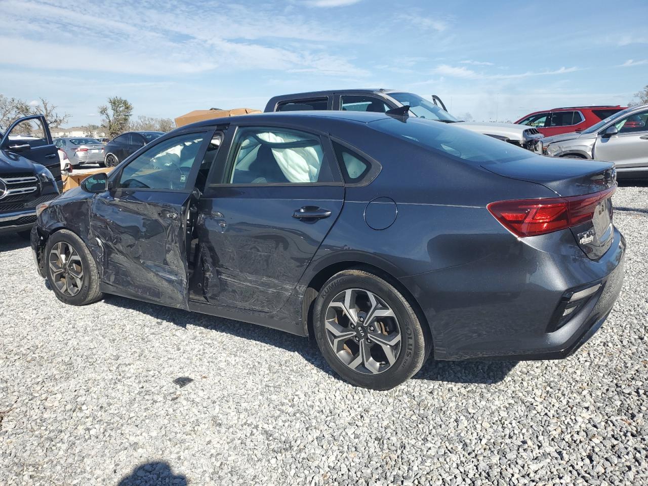 2020 KIA FORTE FE - Image 2