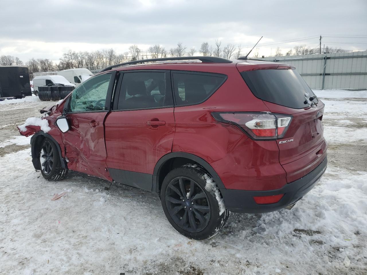 2017 FORD ESCAPE SE - Фото 2