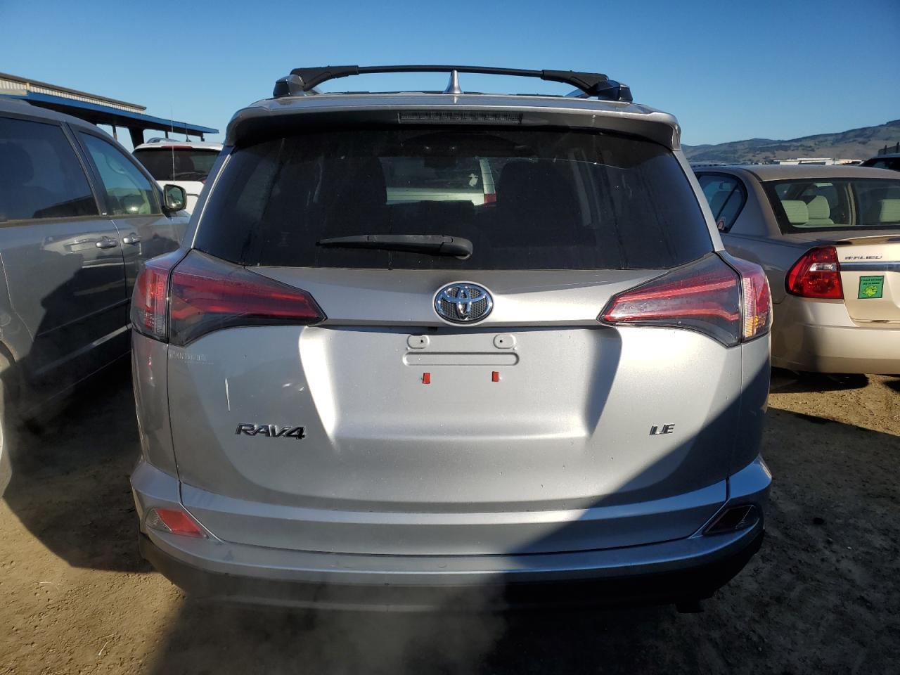 2018 TOYOTA RAV4 LE - Image 6