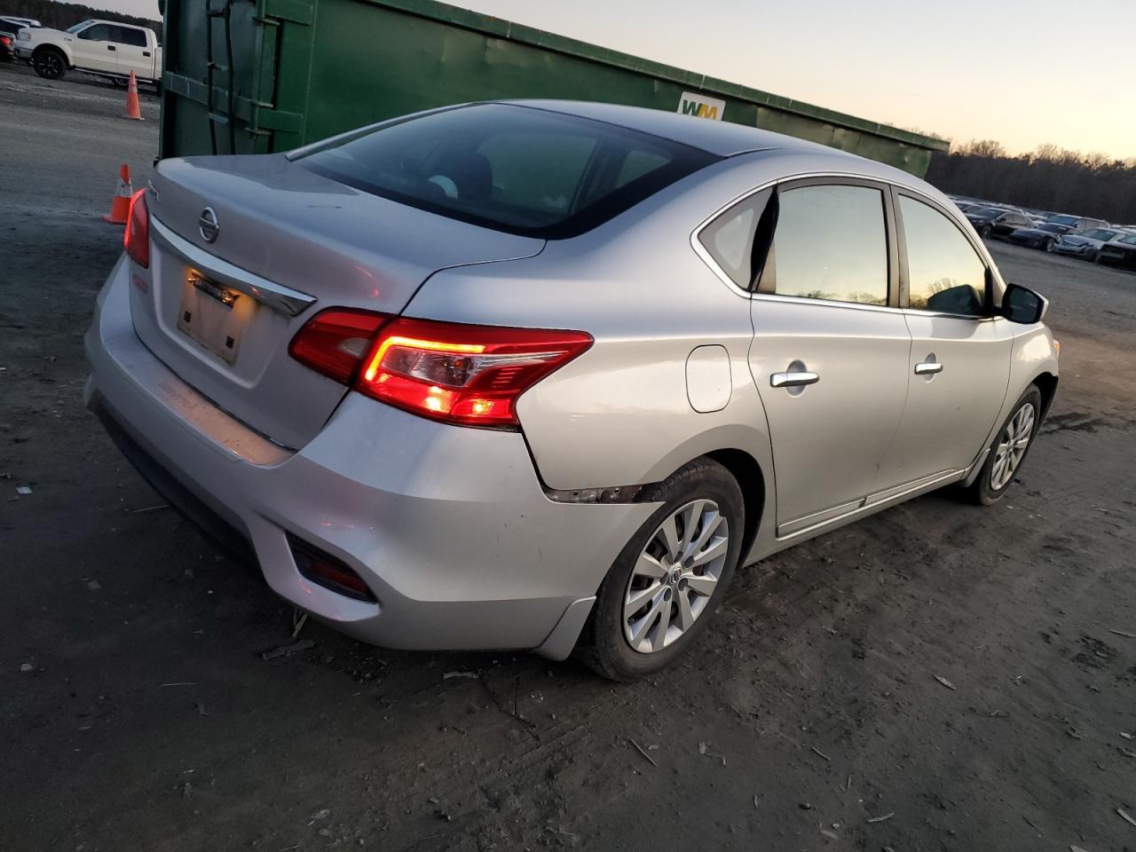 2016 NISSAN SENTRA S - Фото 3