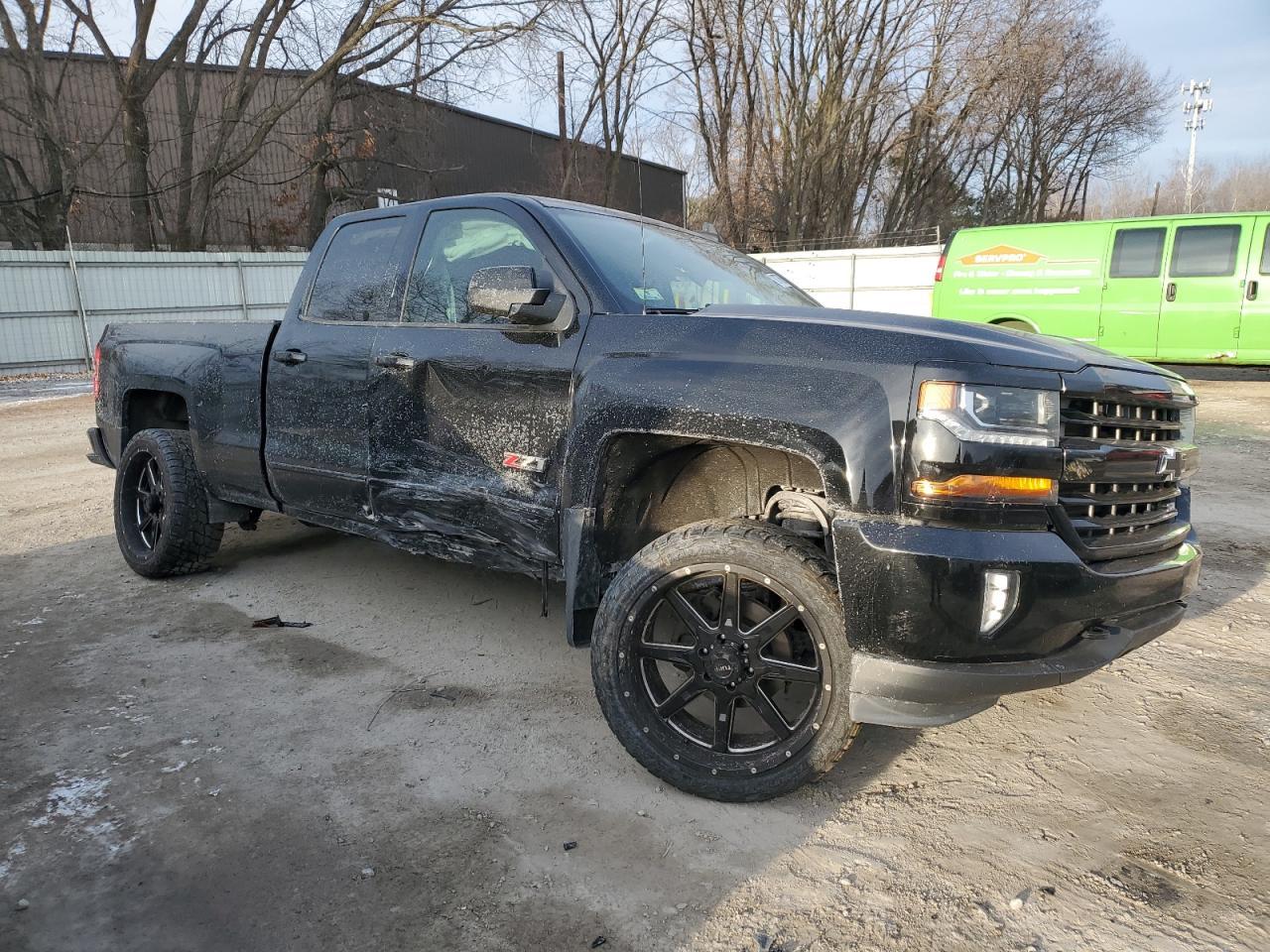 2017 CHEVROLET SILVERADO - Фото 4