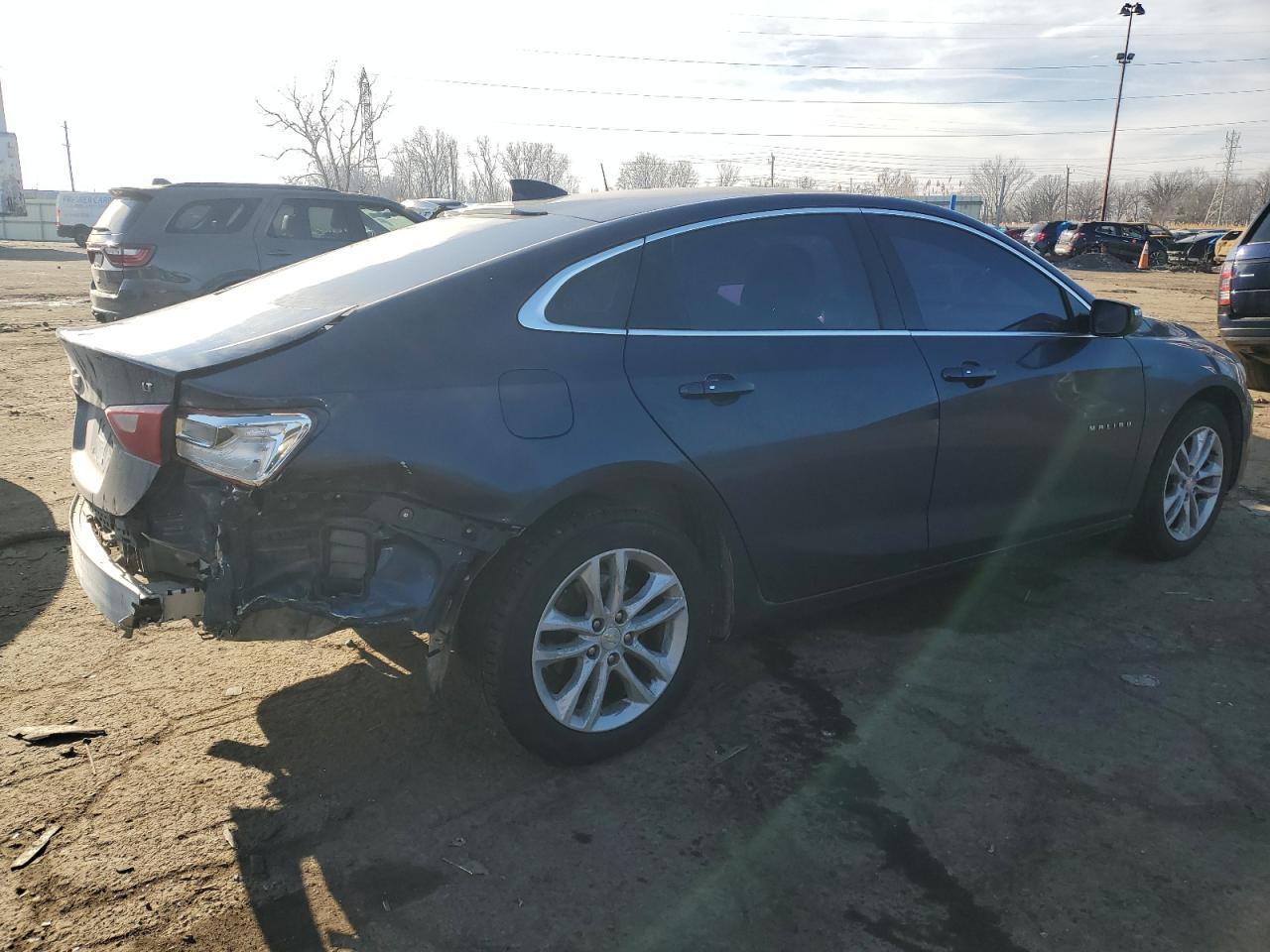 2017 CHEVROLET MALIBU LT - Фото 3