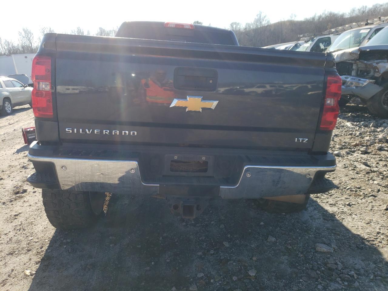 2015 CHEVROLET SILVERADO - Image 6