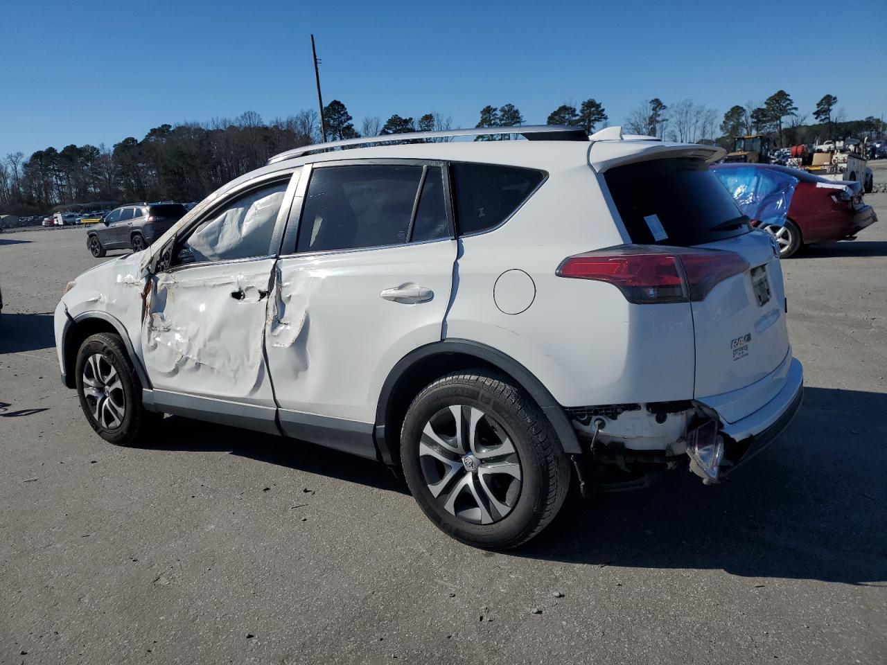 2016 TOYOTA RAV4 LE - Фото 2