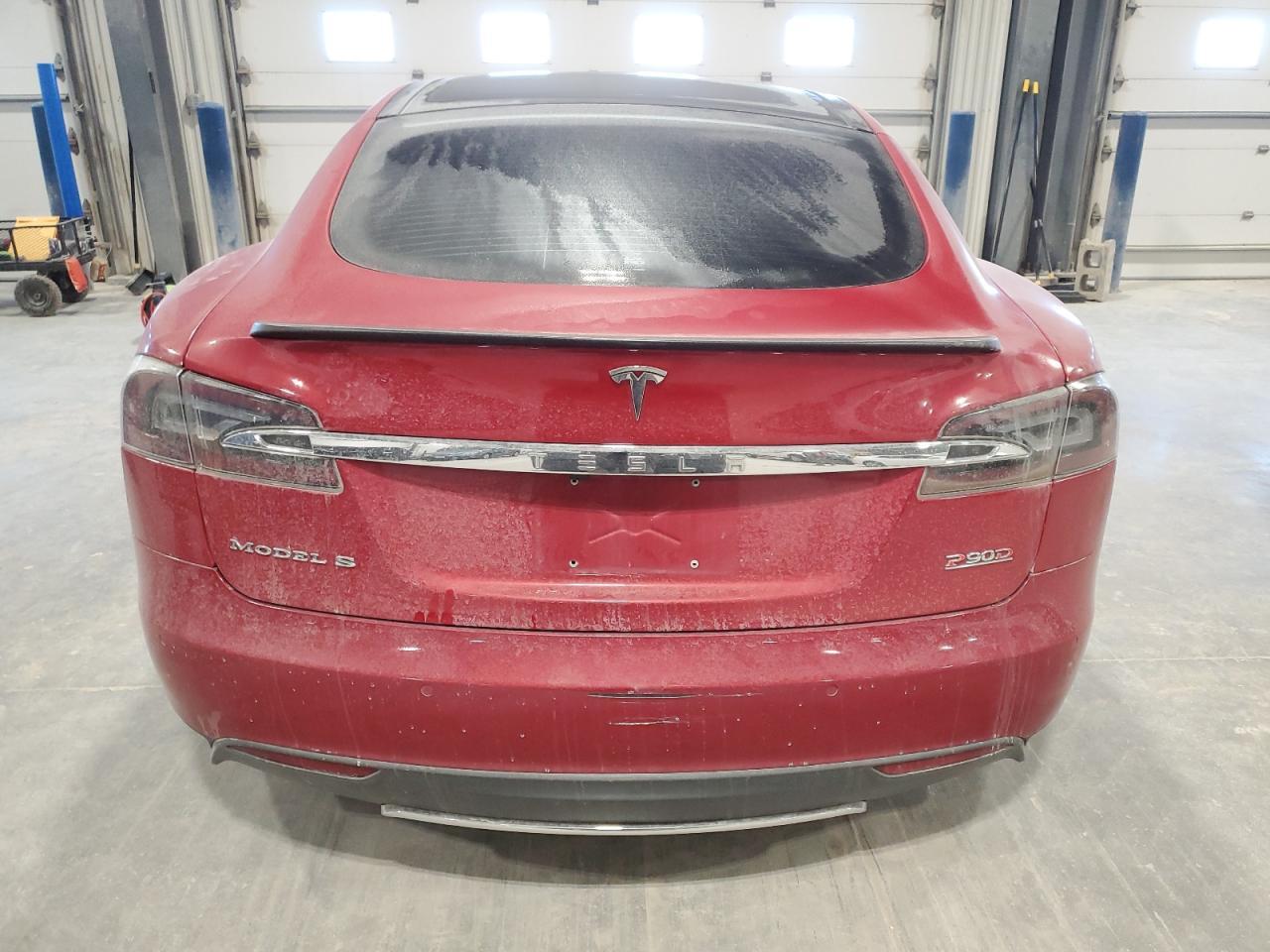 2015 TESLA MODEL S - Image 6