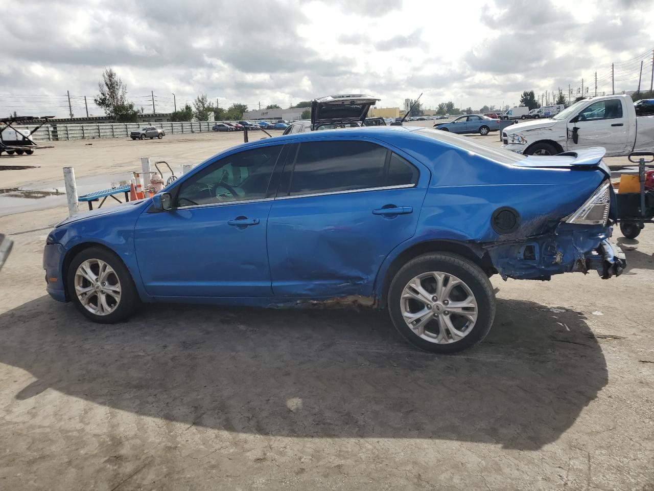 2012 FORD FUSION SE - Image 2