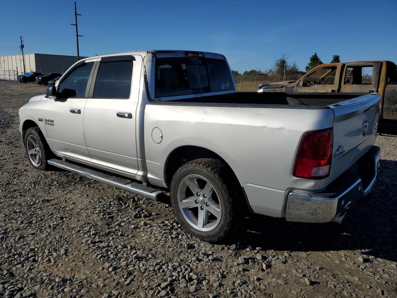 2017 RAM 1500 SLT - Image 2