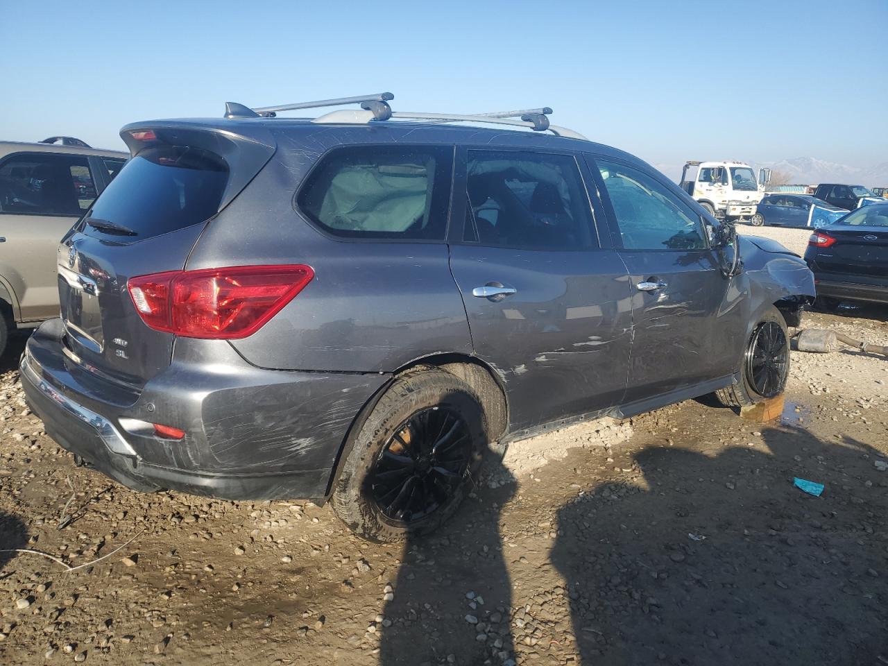 2019 NISSAN PATHFINDER - Фото 3