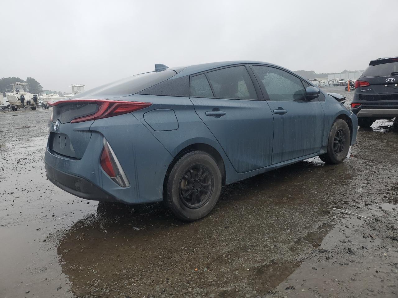 2022 TOYOTA PRIUS PRIM - Фото 3
