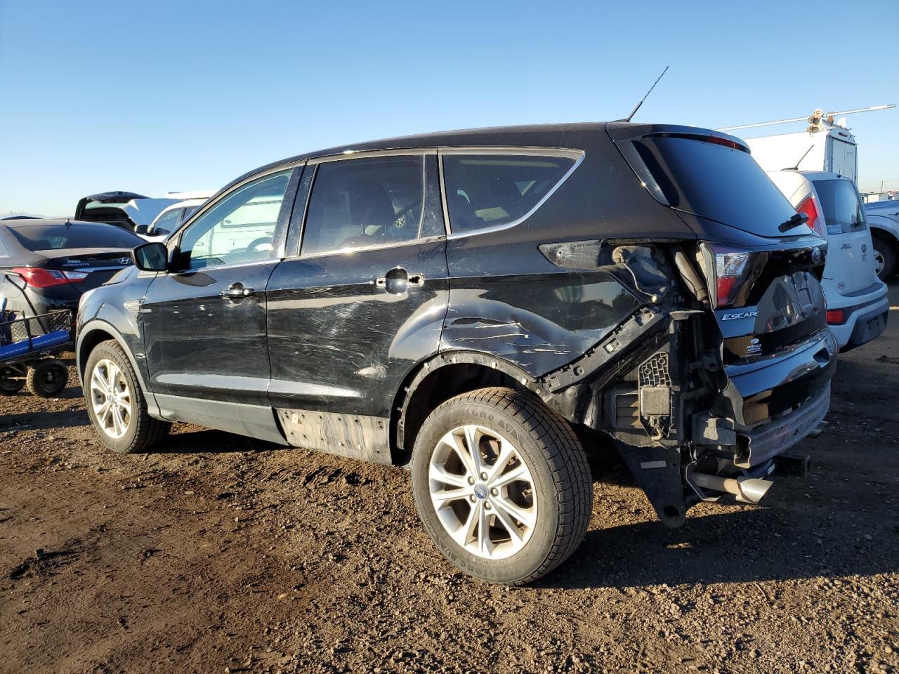 2017 FORD ESCAPE SE - Фото 2