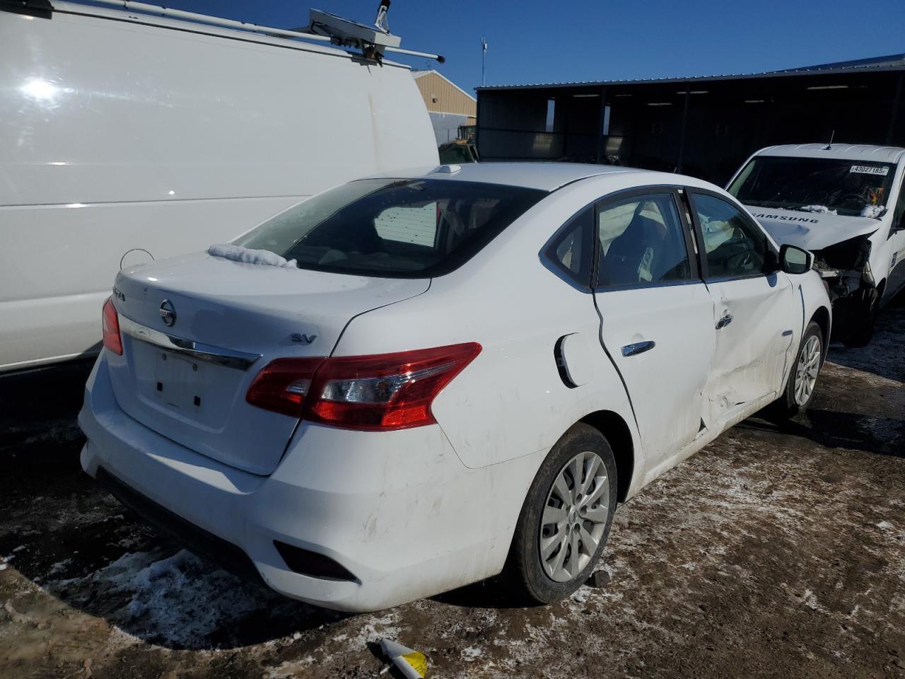 2017 NISSAN SENTRA S - Фото 3