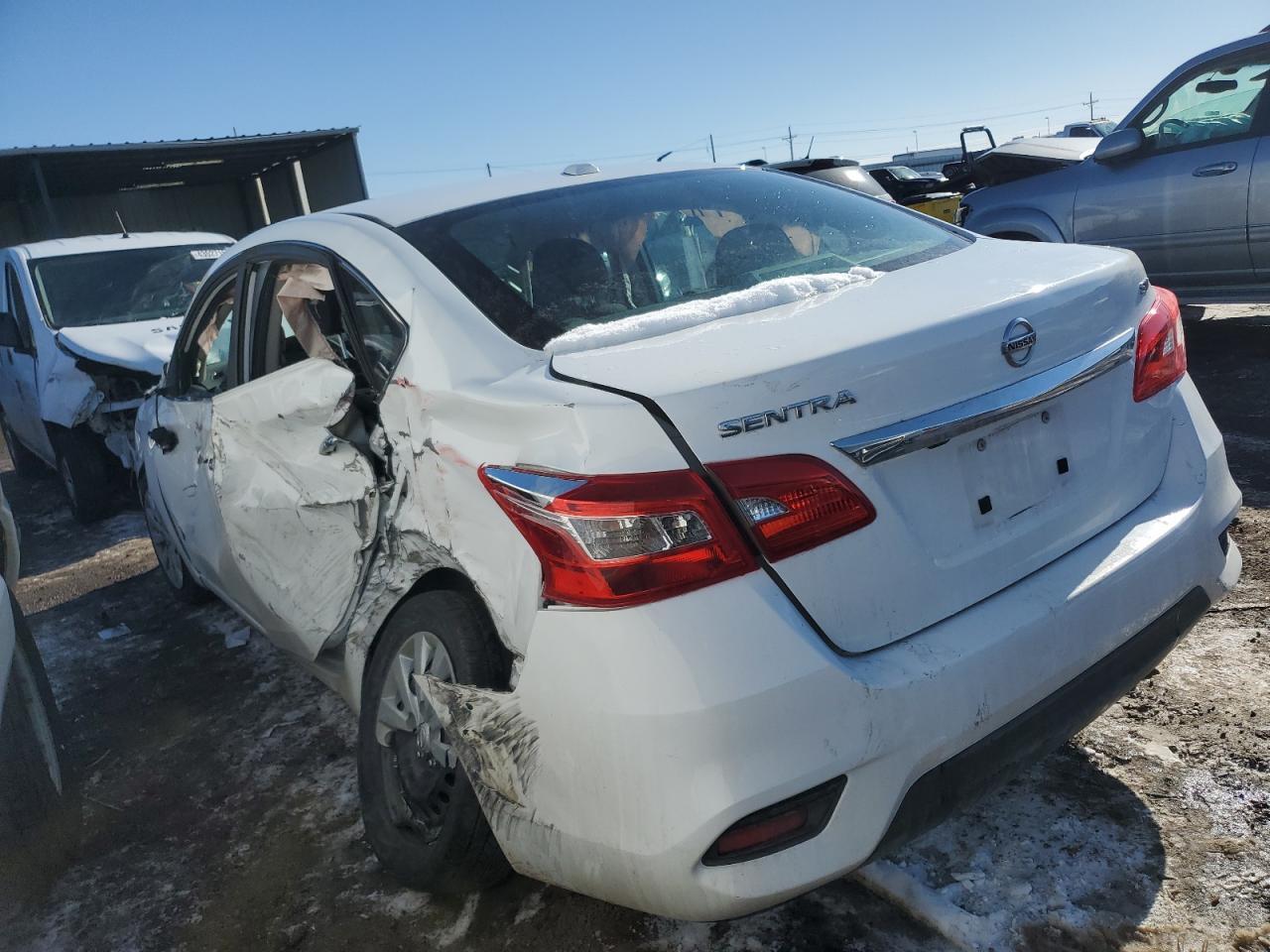 2017 NISSAN SENTRA S - Фото 2
