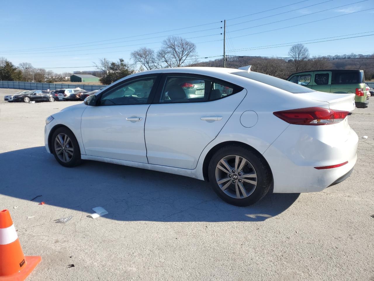 2017 HYUNDAI ELANTRA SE - Image 2