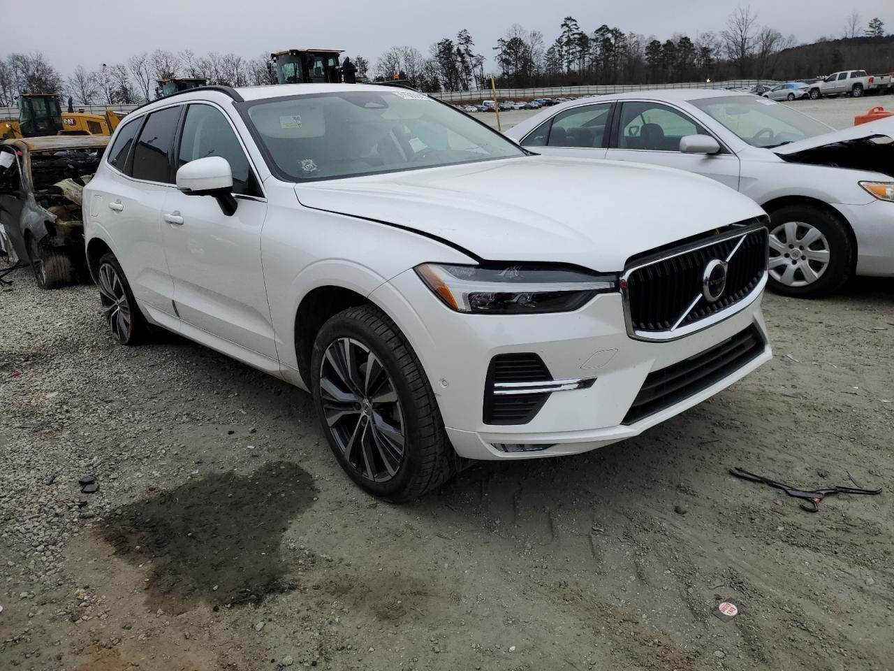 2022 VOLVO XC60 B5 MO - Фото 4