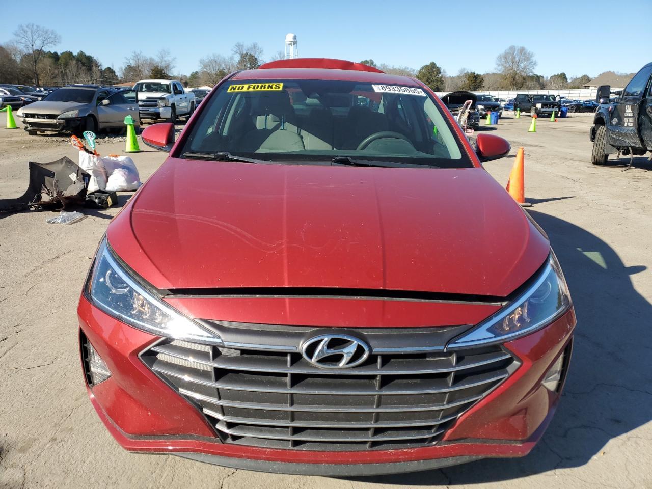 2019 HYUNDAI ELANTRA SE - Image 5