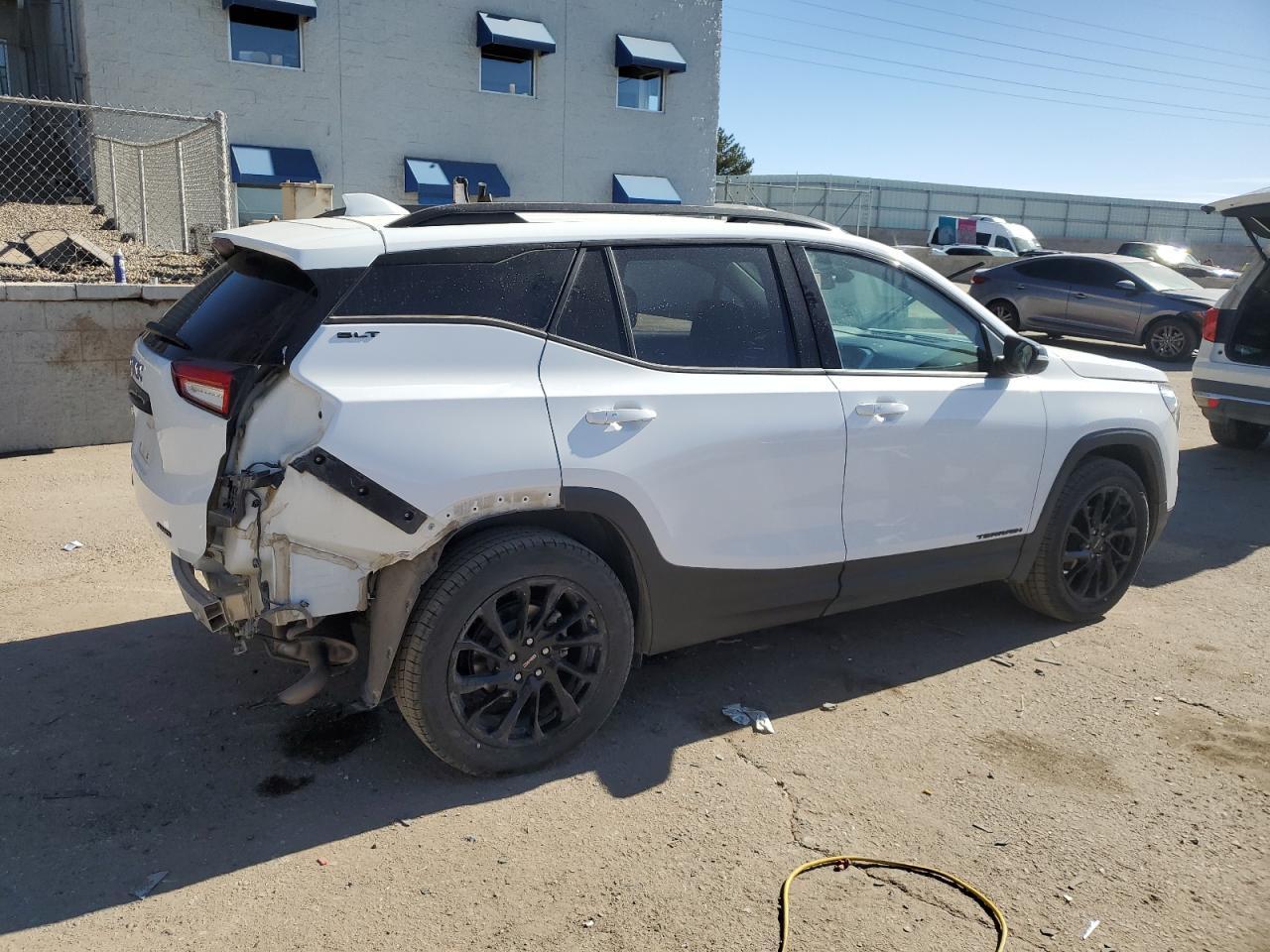 2023 GMC TERRAIN SL - Фото 3