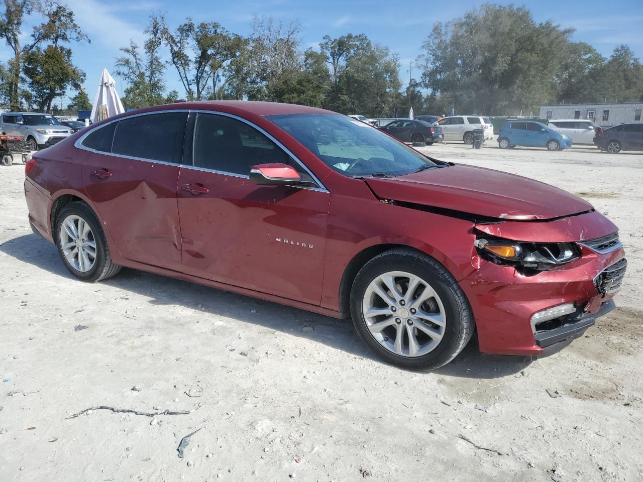 2017 CHEVROLET MALIBU LT - Image 4