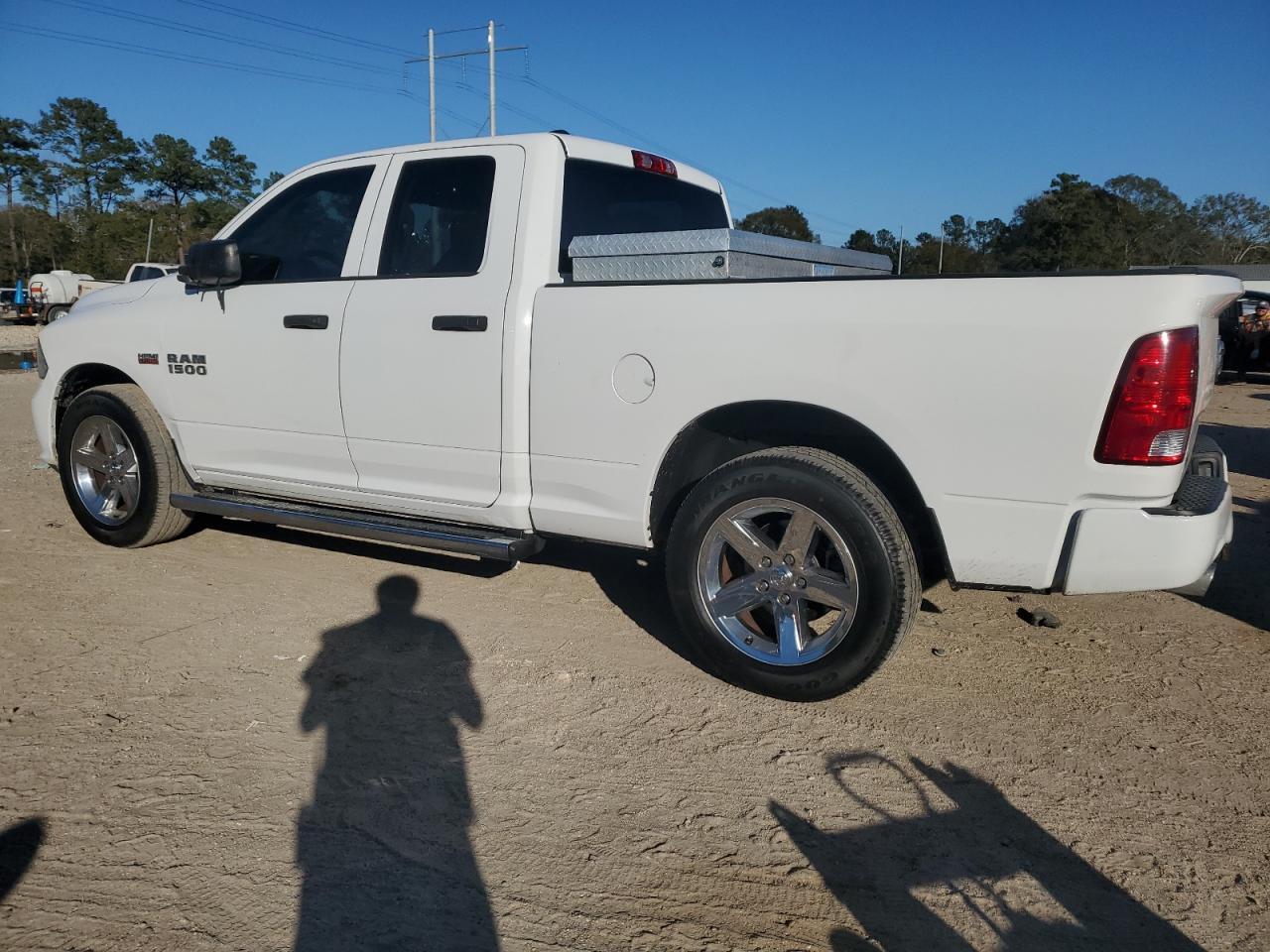 2018 RAM 1500 ST - Image 2