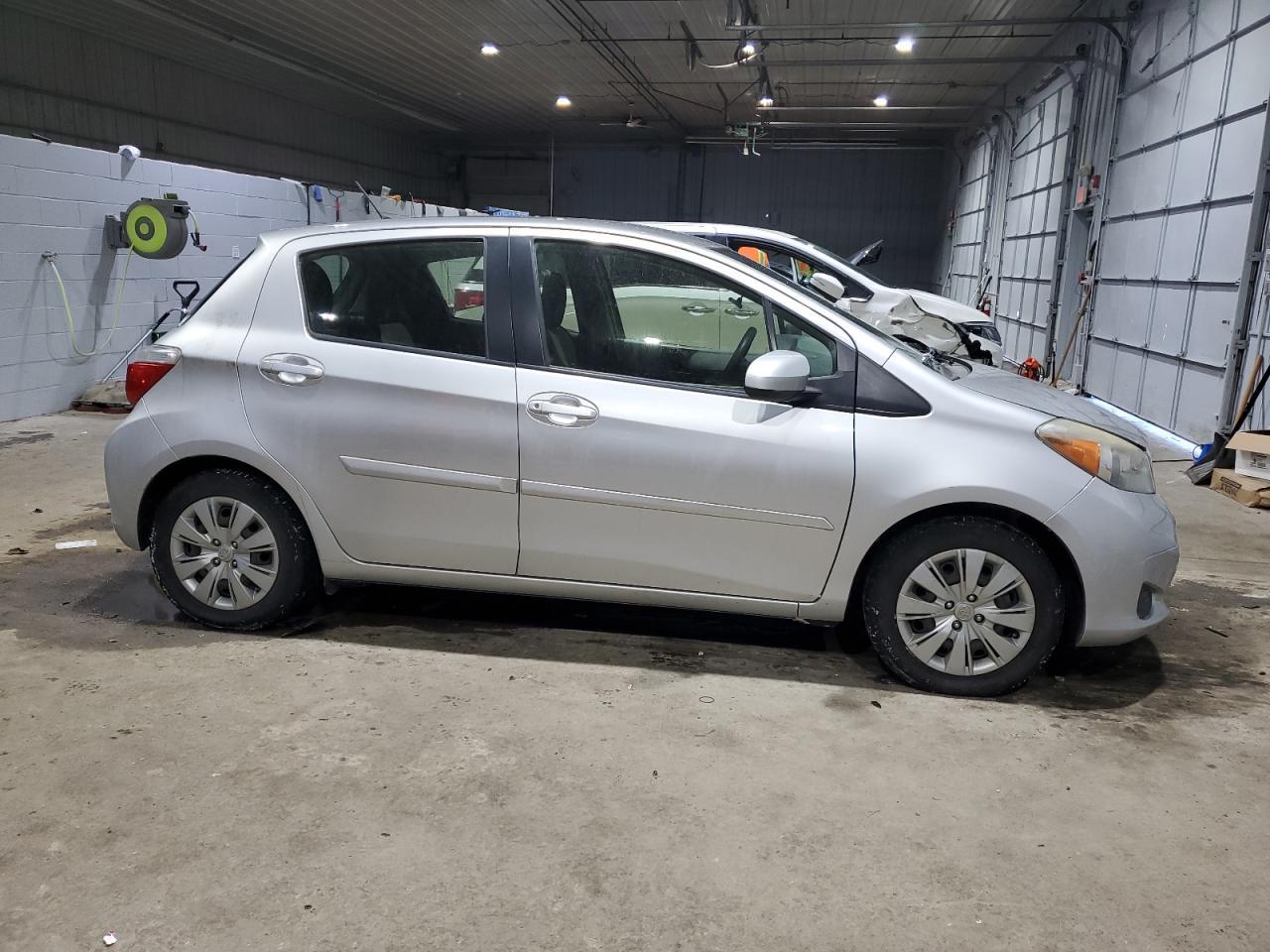 2012 TOYOTA YARIS - Image 4
