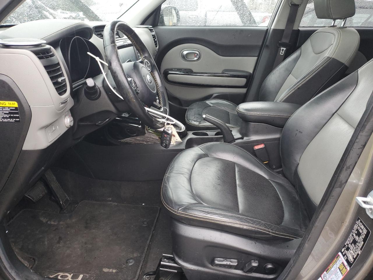 2016 KIA SOUL + - Image 7