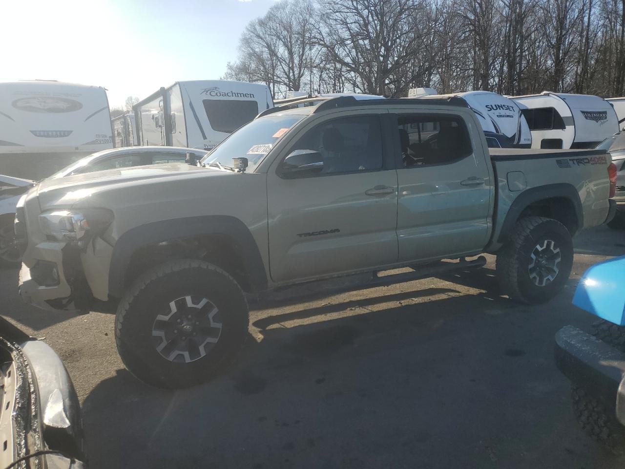 2017 TOYOTA TACOMA DOU