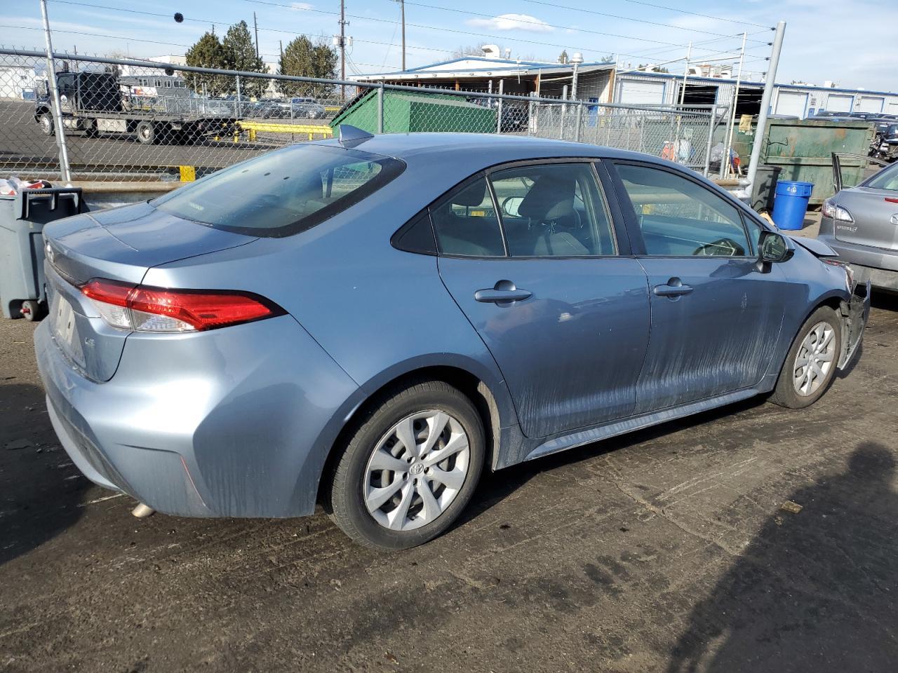 2020 TOYOTA COROLLA LE - Фото 3