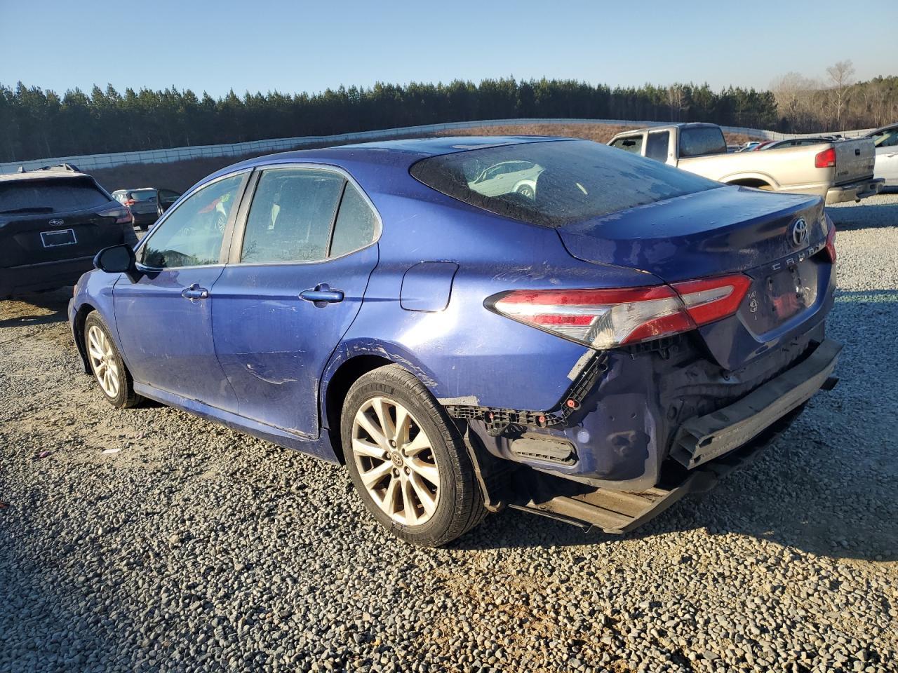 2018 TOYOTA CAMRY L - Фото 2
