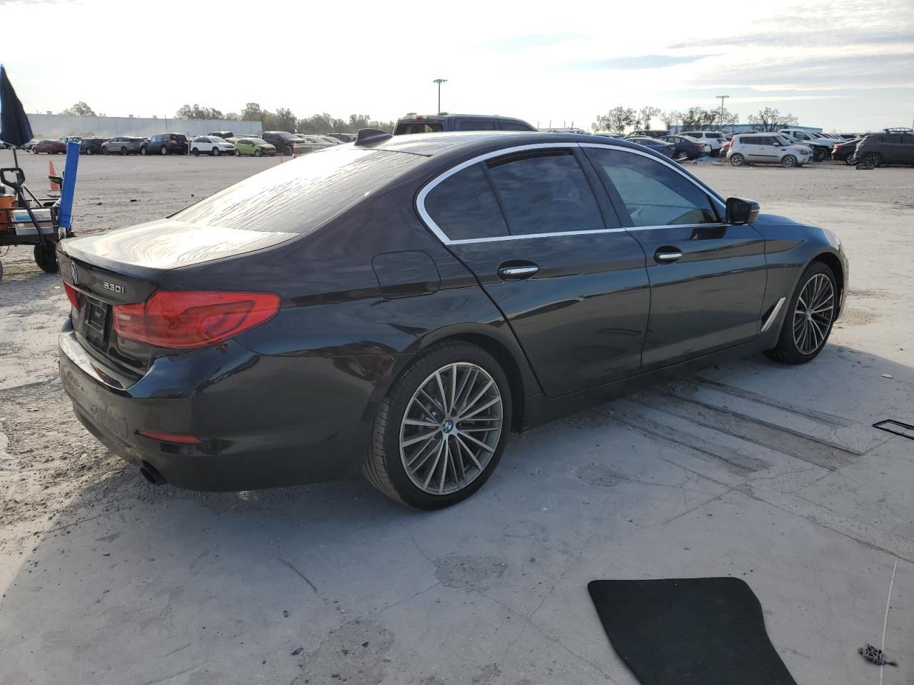 2018 BMW 530 XI - Image 3
