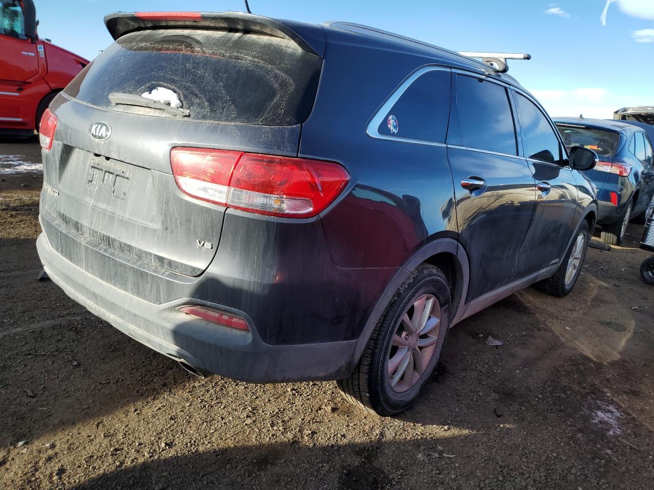 2017 KIA SORENTO LX - Фото 3