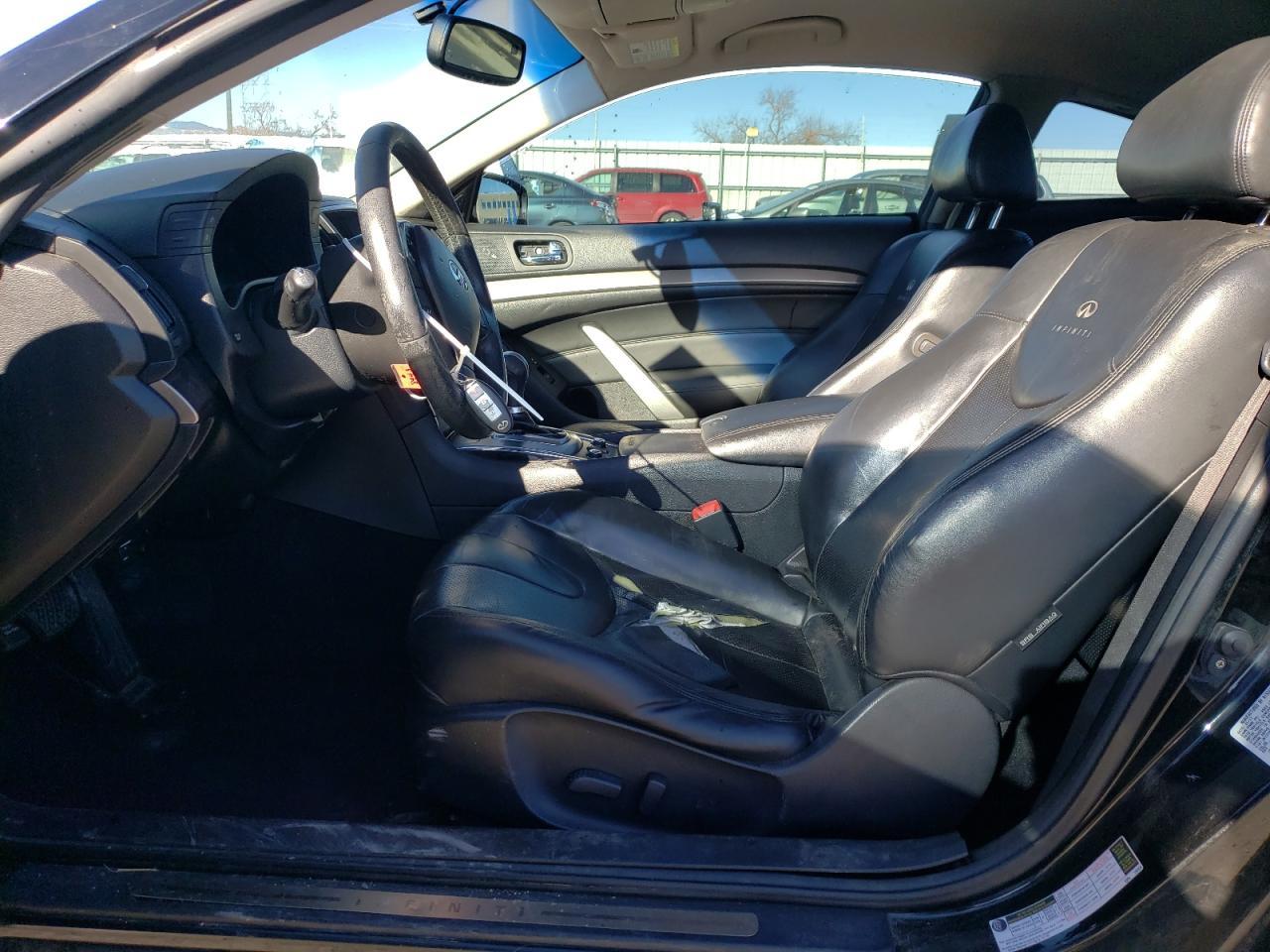 2011 INFINITI G37 - Фото 7