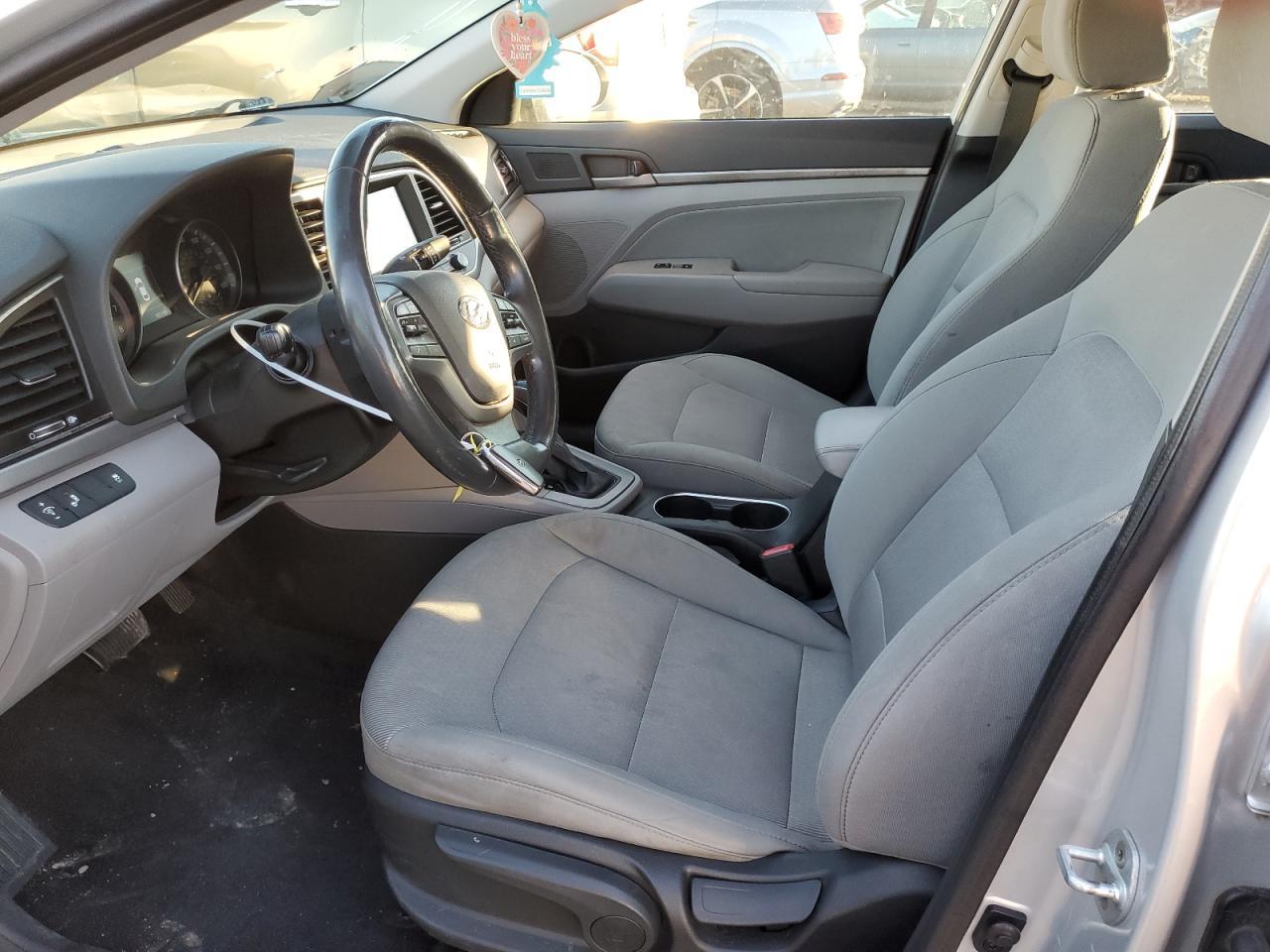 2017 HYUNDAI ELANTRA SE - Фото 7