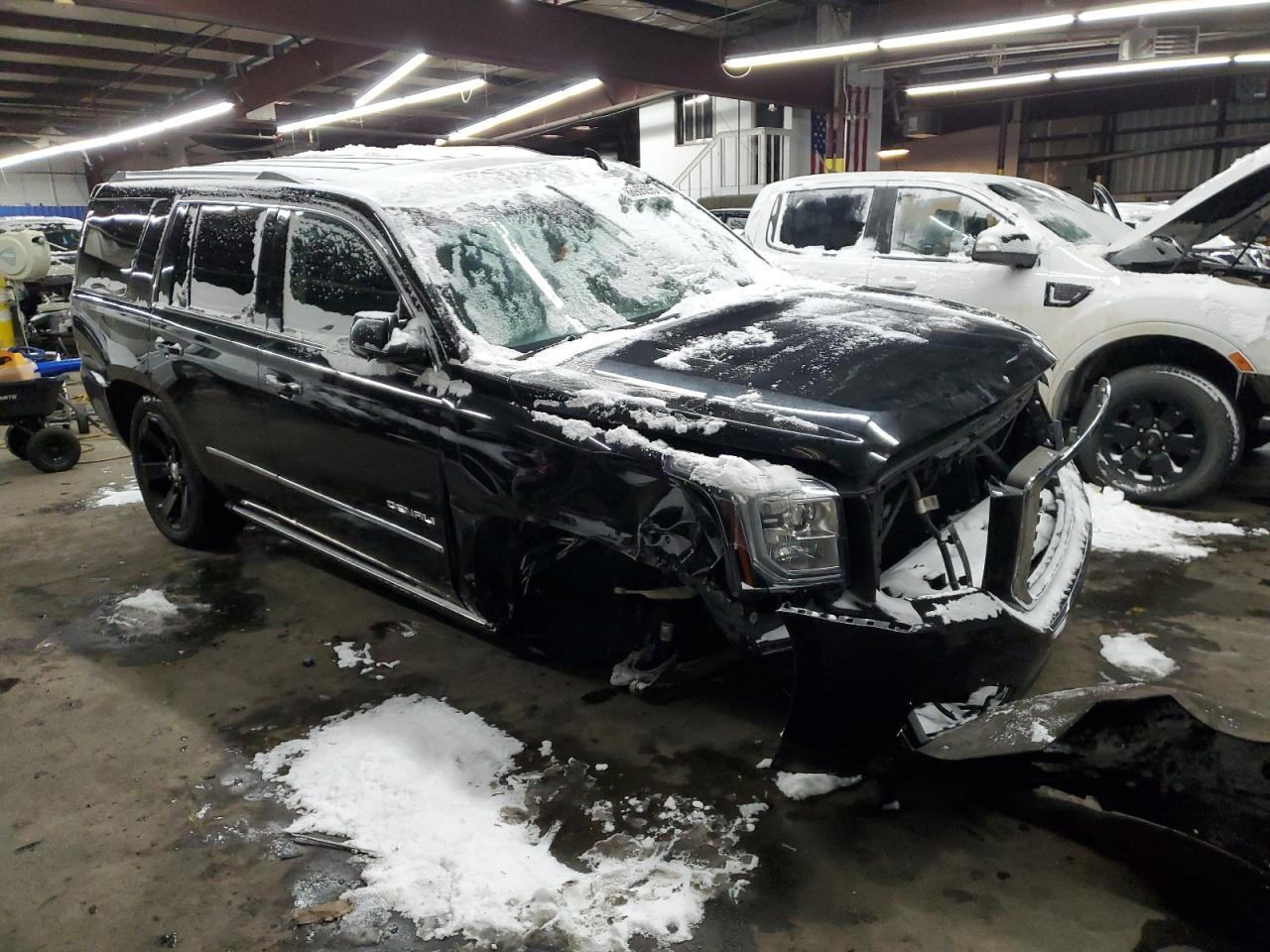 2016 GMC YUKON DENA - Фото 4