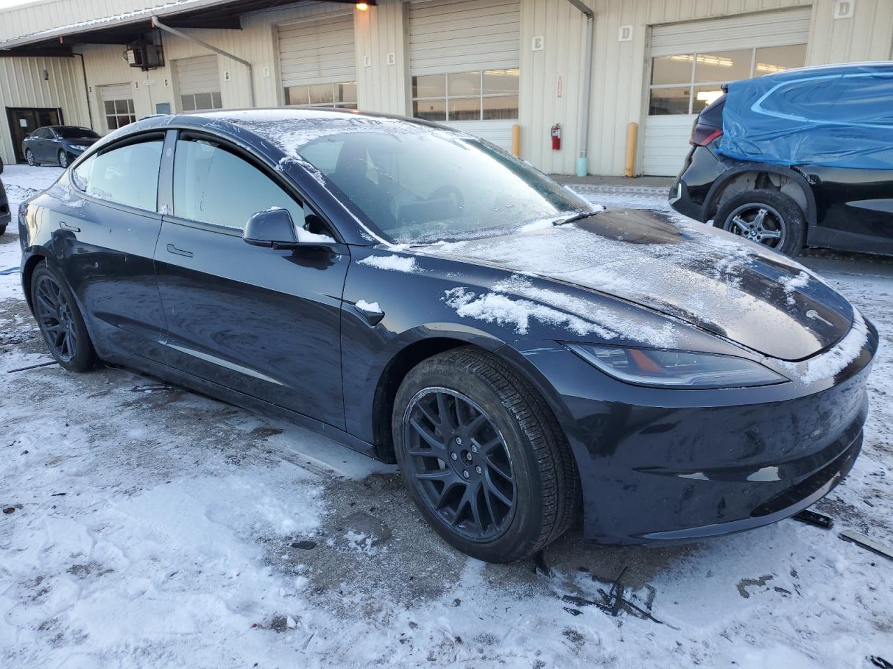 2024 TESLA MODEL 3 - Фото 4