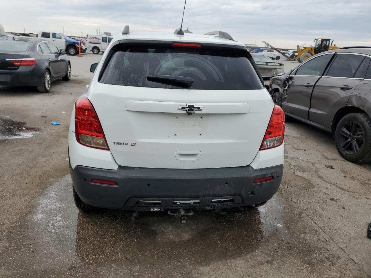 2015 CHEVROLET TRAX 1LT - Image 6