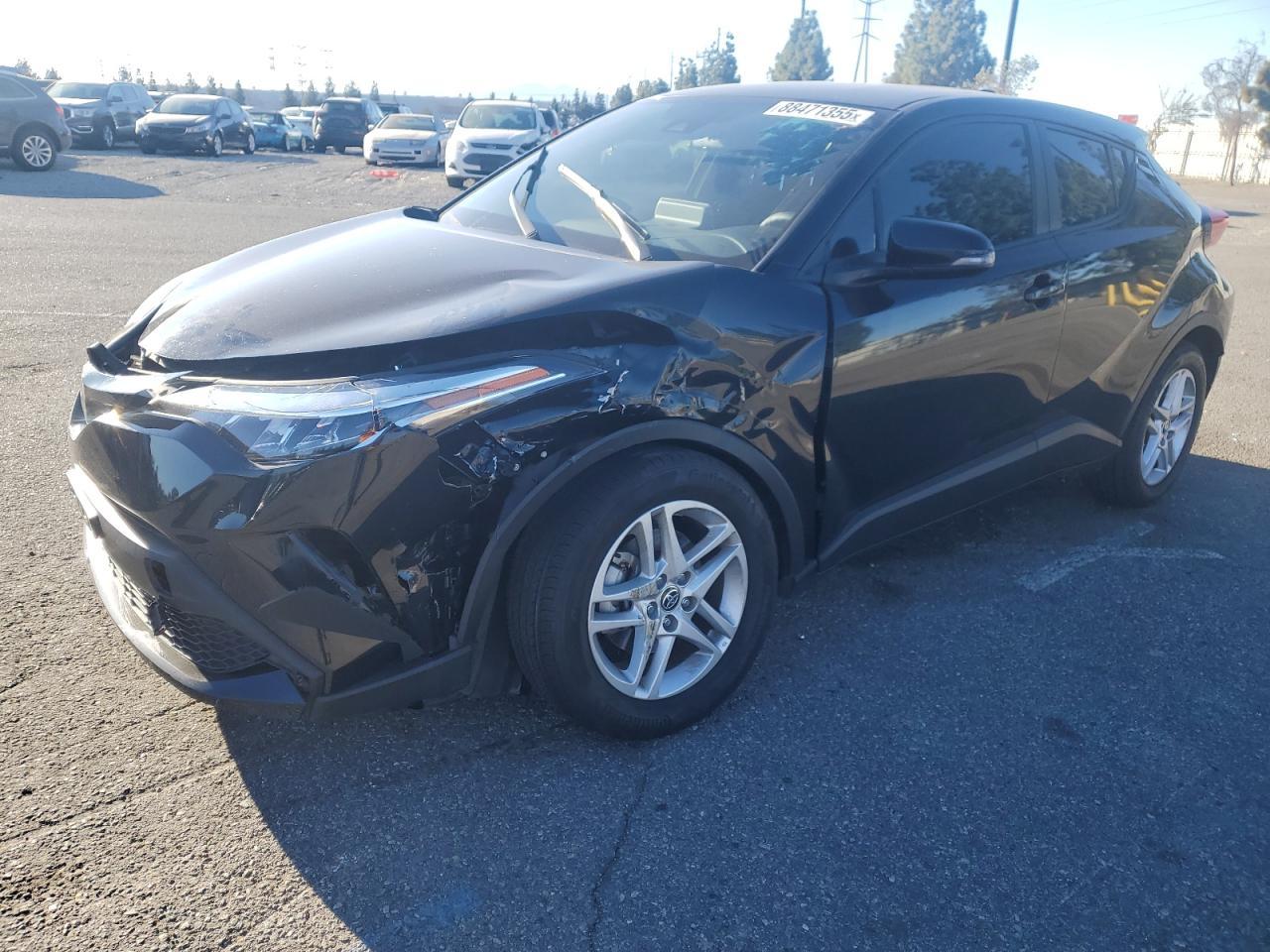 2021 TOYOTA C-HR XLE