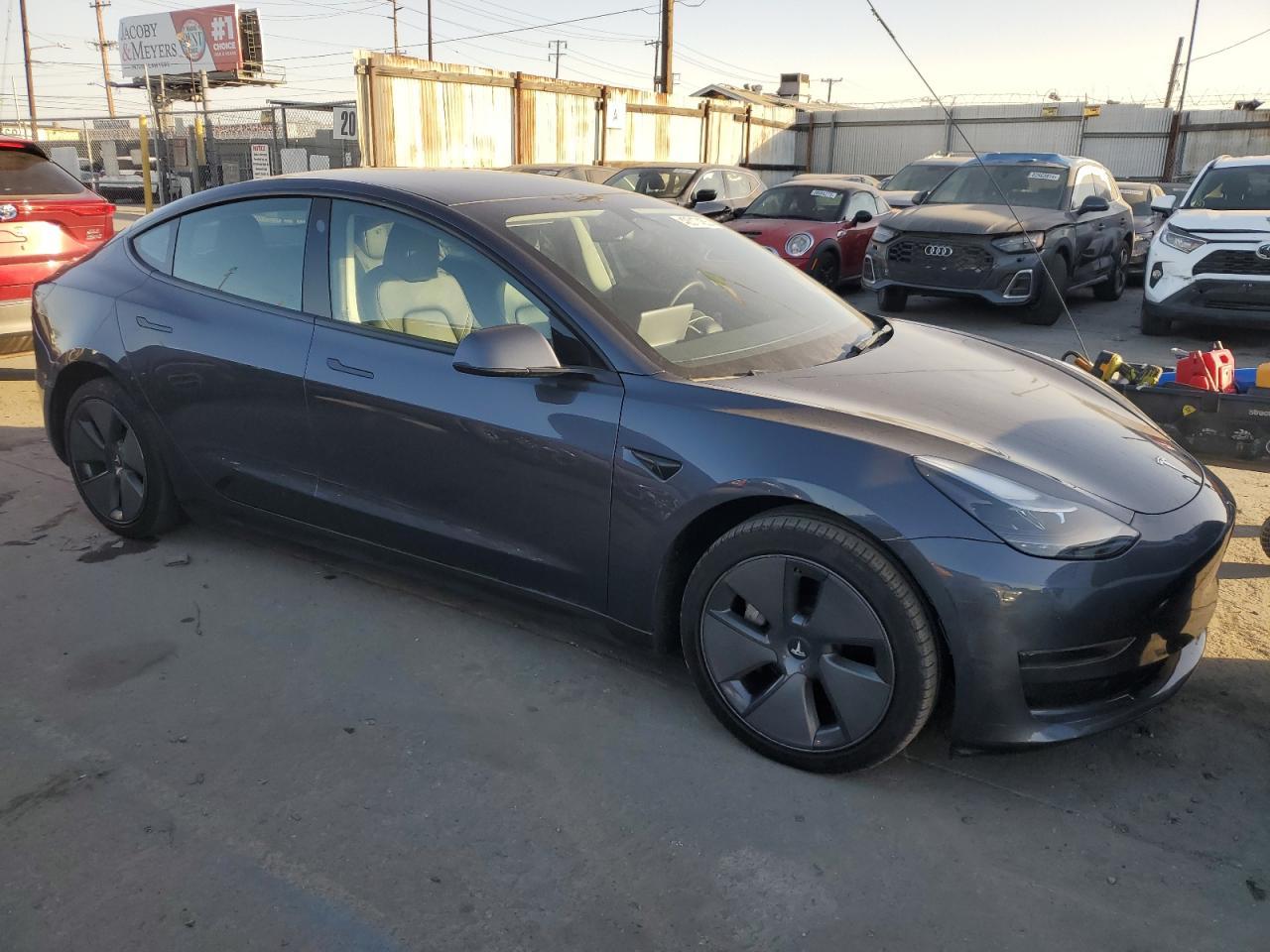 2023 TESLA MODEL 3 - Фото 4
