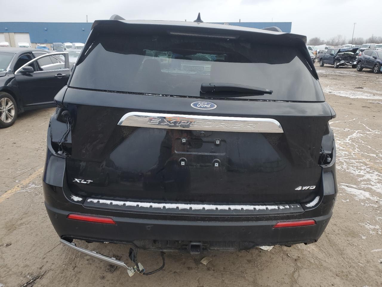 2023 FORD EXPLORER X - Фото 6