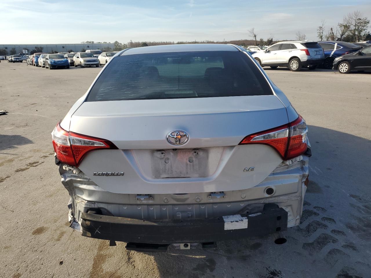 2014 TOYOTA COROLLA L - Image 6