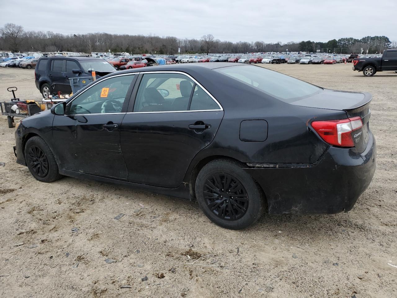 2012 TOYOTA CAMRY BASE - Фото 2
