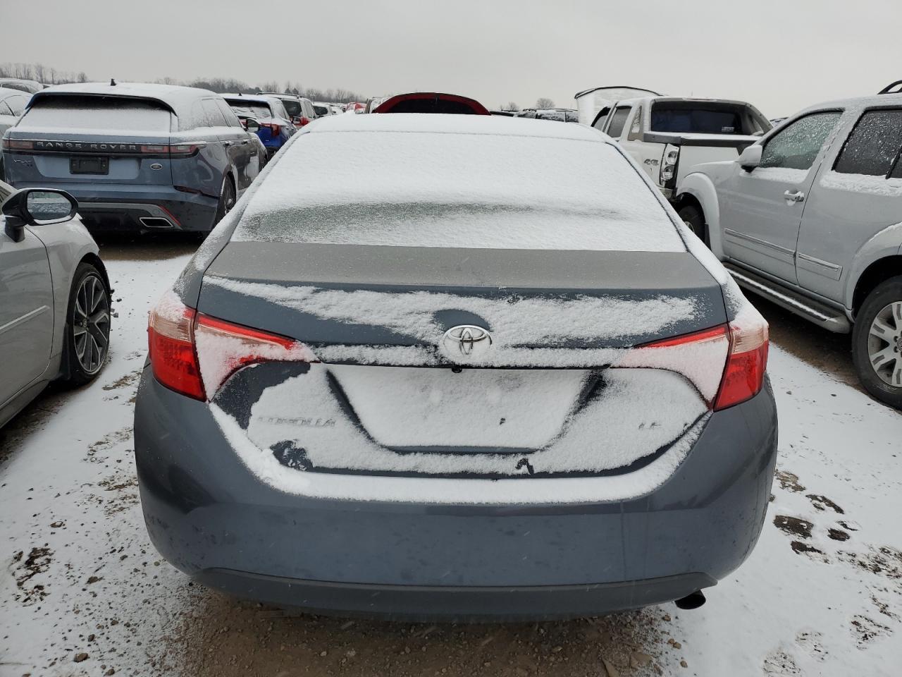 2018 TOYOTA COROLLA L - Фото 6