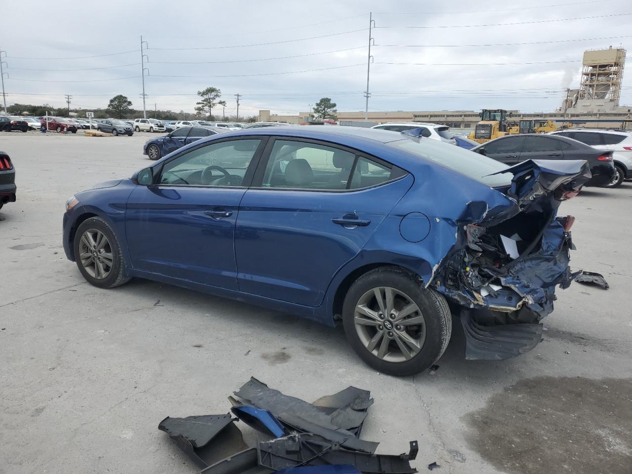 2018 HYUNDAI ELANTRA SE - Фото 2