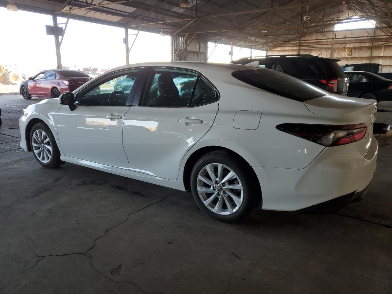 2024 TOYOTA CAMRY LE - Фото 2